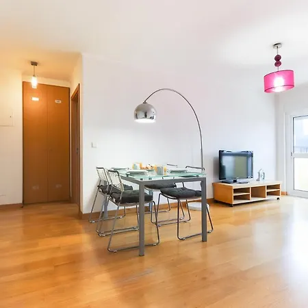 Modern Olaias By Homing Apartment *
